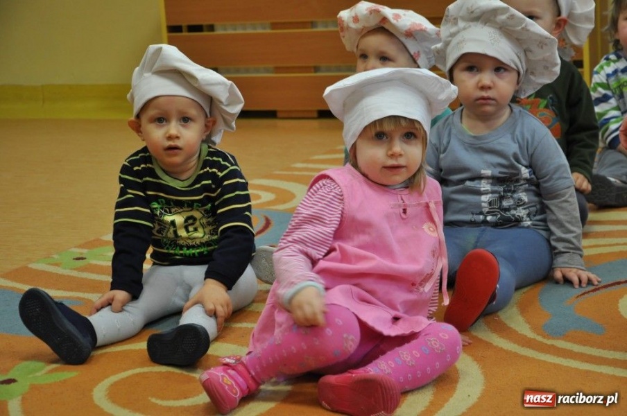 Zdjęcie w galerii na portalu naszraciborz.pl: Tańczy się na żywioł, nie na gwizdek wiadomości z regionu