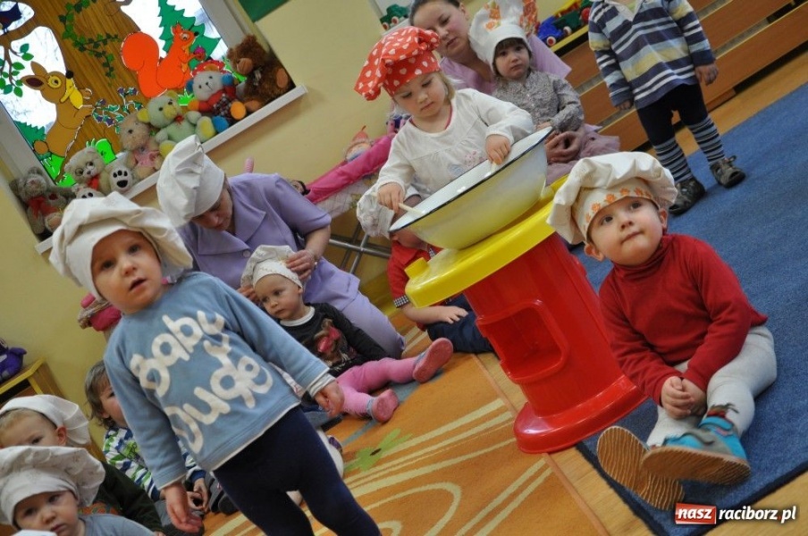 Zdjęcie w galerii na portalu naszraciborz.pl: Tańczy się na żywioł, nie na gwizdek wiadomości z regionu