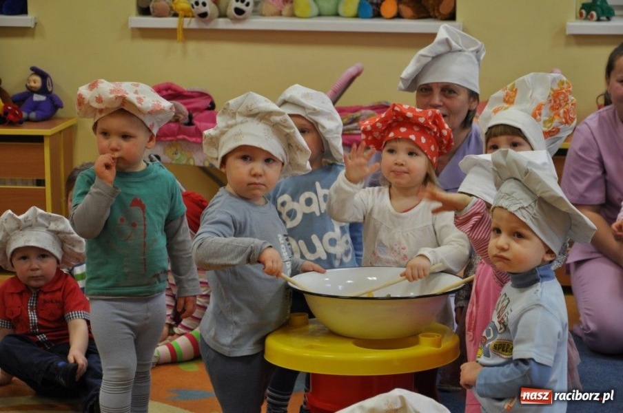 Zdjęcie w galerii na portalu naszraciborz.pl: Tańczy się na żywioł, nie na gwizdek wiadomości z regionu