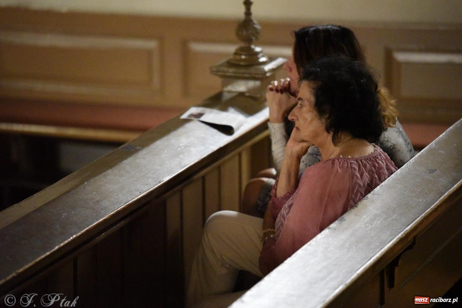 Zdjęcie w galerii na portalu naszraciborz.pl: Wirtuoz z Włoch oczarował raciborską publiczność wiadomości z regionu