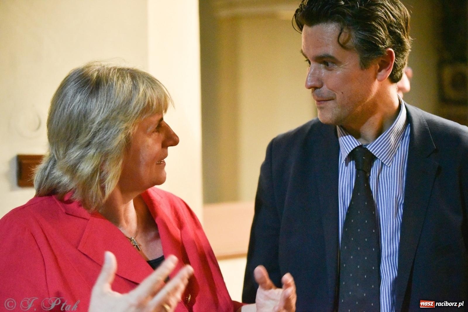 Zdjęcie w galerii na portalu naszraciborz.pl: Wirtuoz z Włoch oczarował raciborską publiczność wiadomości z regionu