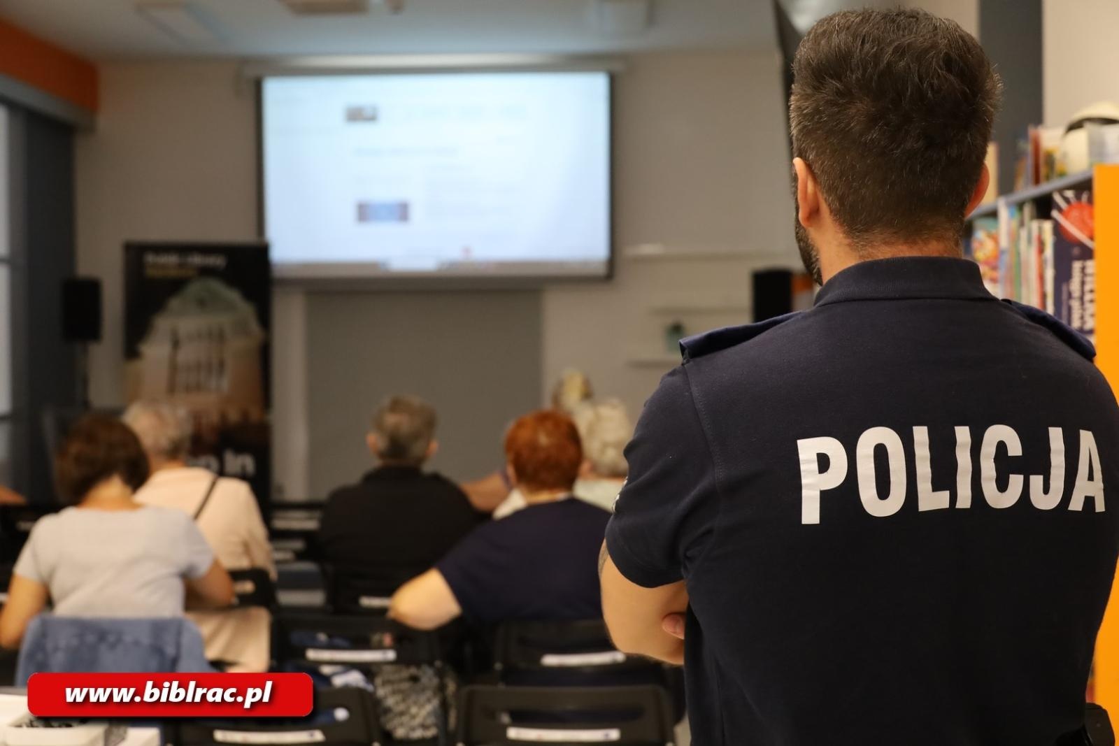 Zdjęcie w galerii na portalu naszraciborz.pl: Nie daj się oszukać! Webinarium Bankowość elektroniczna dla seniorów w bibliotece wiadomości z regionu
