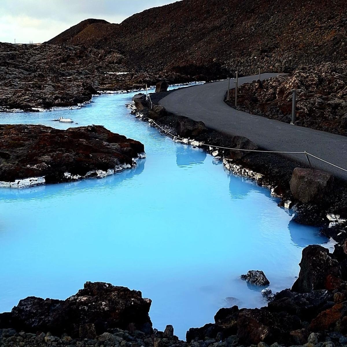 Zdjęcie w galerii na portalu naszraciborz.pl: Odkrywanie robotyki poprzez STEM: Nauczyciele z SP 4 w Raciborzu na warsztatach w Reykjaviku wiadomości z regionu