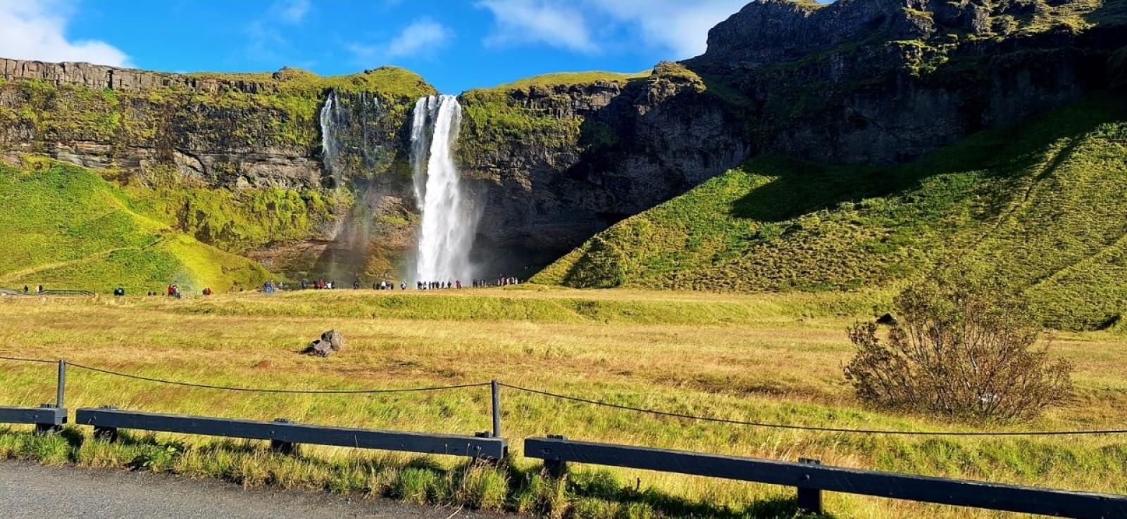 Zdjęcie w galerii na portalu naszraciborz.pl: Odkrywanie robotyki poprzez STEM: Nauczyciele z SP 4 w Raciborzu na warsztatach w Reykjaviku wiadomości z regionu