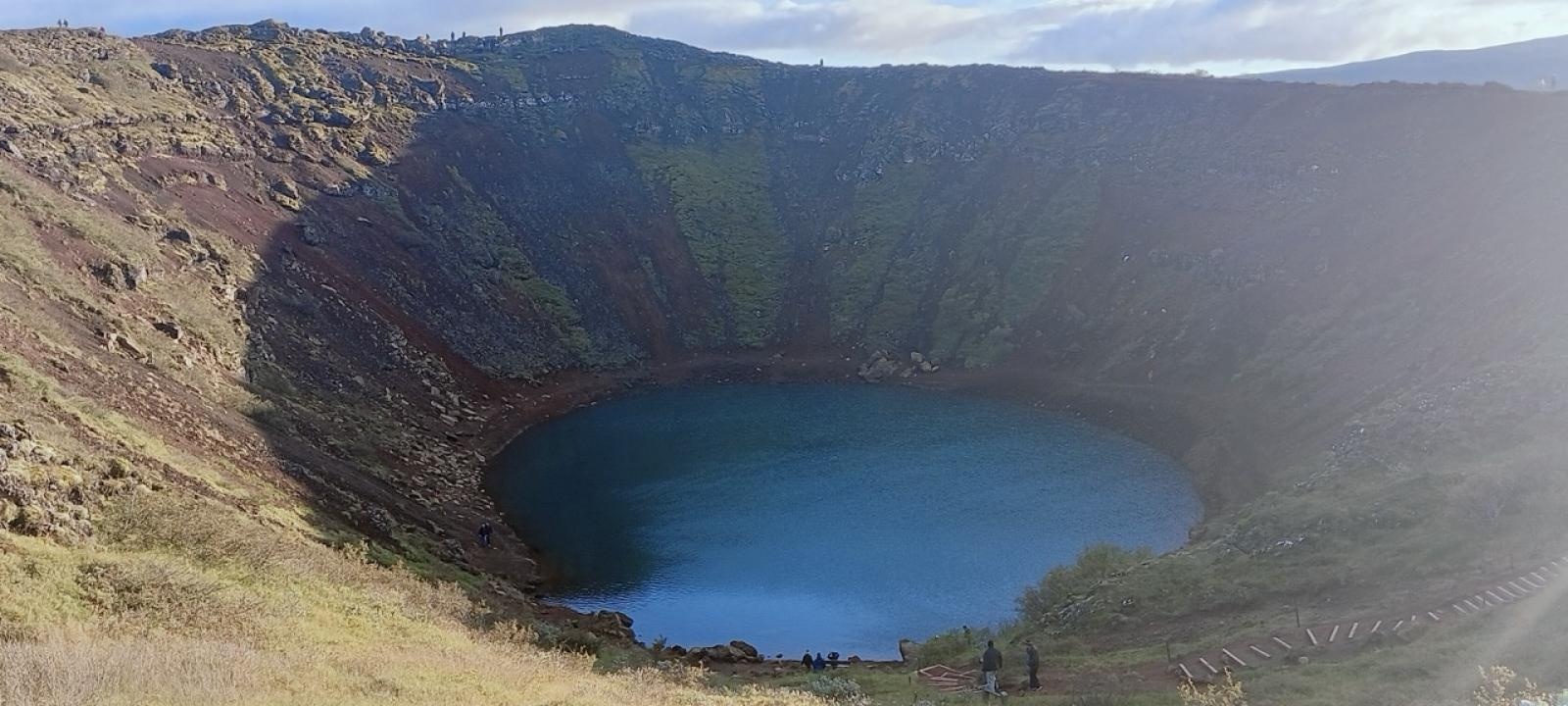 Zdjęcie w galerii na portalu naszraciborz.pl: Odkrywanie robotyki poprzez STEM: Nauczyciele z SP 4 w Raciborzu na warsztatach w Reykjaviku wiadomości z regionu