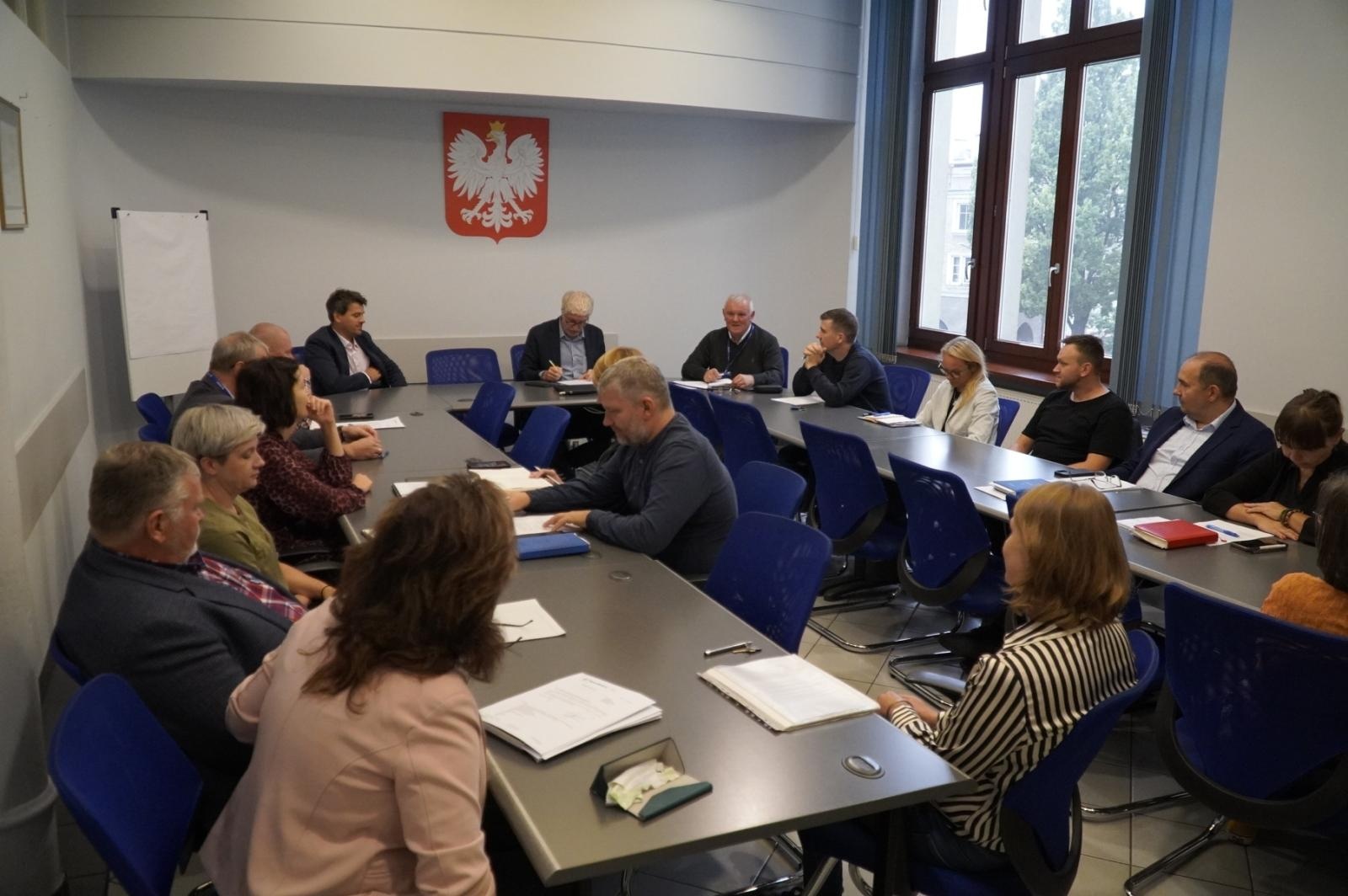 Zdjęcie w galerii na portalu naszraciborz.pl: Miejskie służby w stanie gotowości. Prezydent zwołał zespół kryzysowy wiadomości z regionu