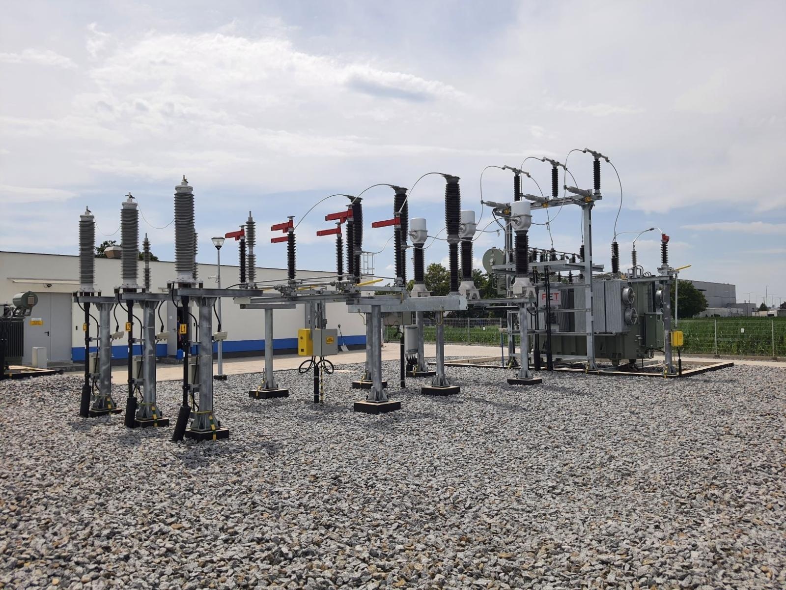 Zdjęcie w galerii na portalu naszraciborz.pl: Do wiatraków na farmie Racibórz popłynął prąd. To ważny etap inwestycji przed produkcją zielonej energii wiadomości z regionu