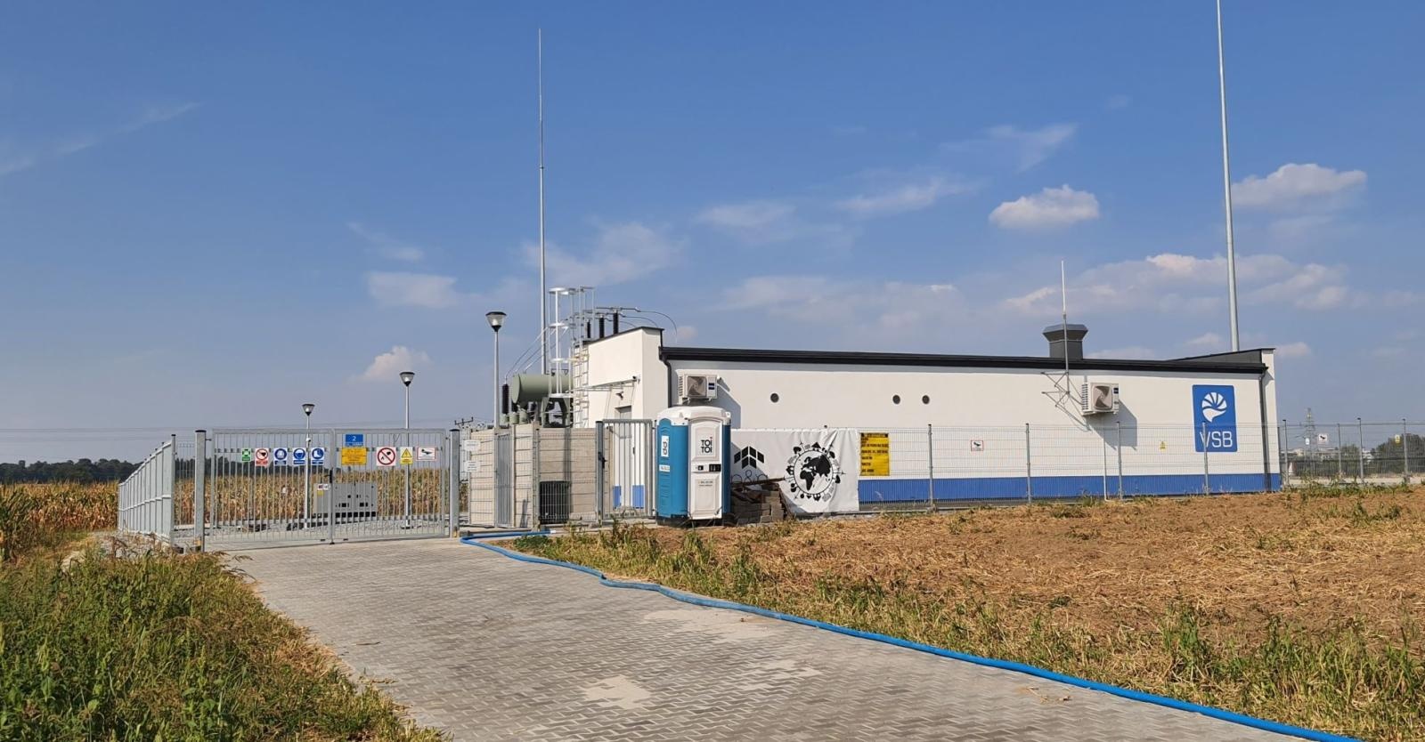 Zdjęcie w galerii na portalu naszraciborz.pl: Do wiatraków na farmie Racibórz popłynął prąd. To ważny etap inwestycji przed produkcją zielonej energii wiadomości z regionu