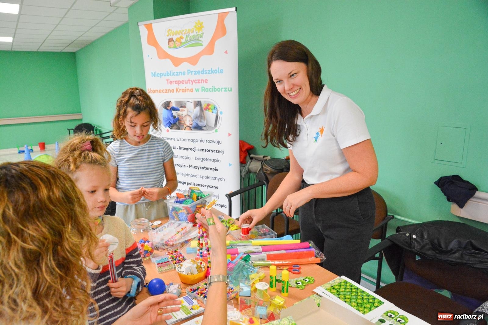 Zdjęcie w galerii na portalu naszraciborz.pl: Tłumy na Dniu Otwartym raciborskiej porodówki wiadomości z regionu