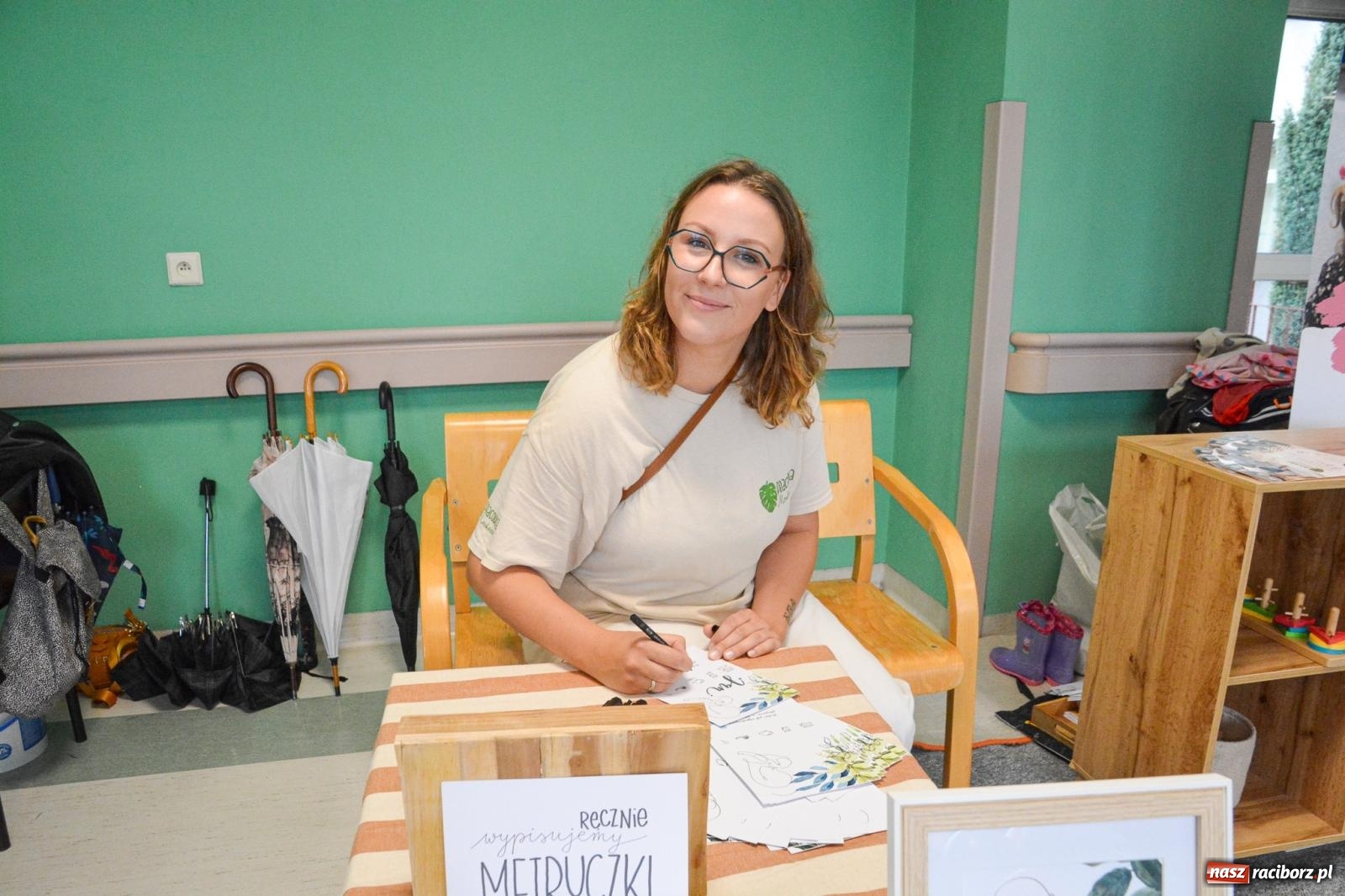 Zdjęcie w galerii na portalu naszraciborz.pl: Tłumy na Dniu Otwartym raciborskiej porodówki wiadomości z regionu