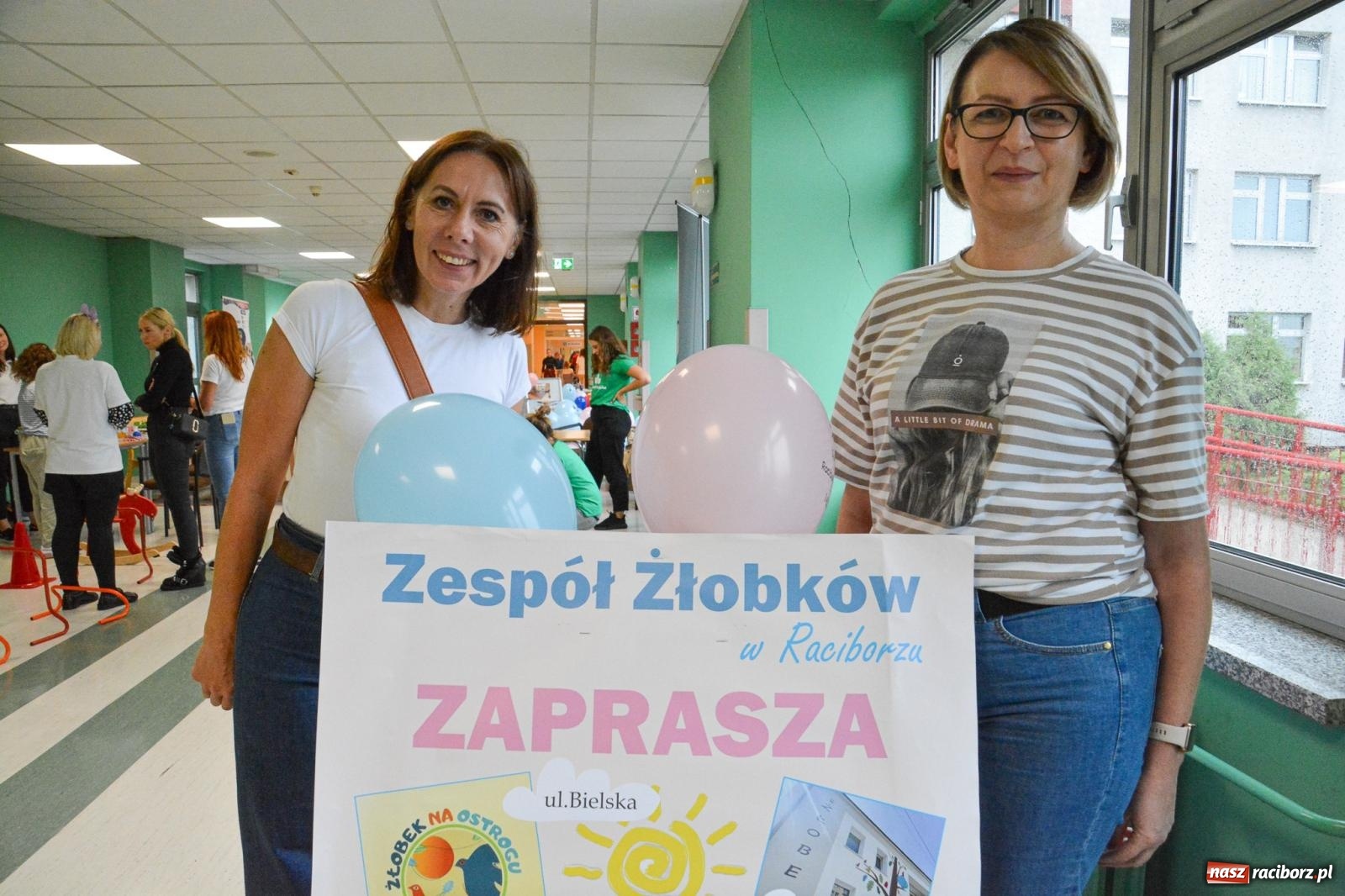 Zdjęcie w galerii na portalu naszraciborz.pl: Tłumy na Dniu Otwartym raciborskiej porodówki wiadomości z regionu