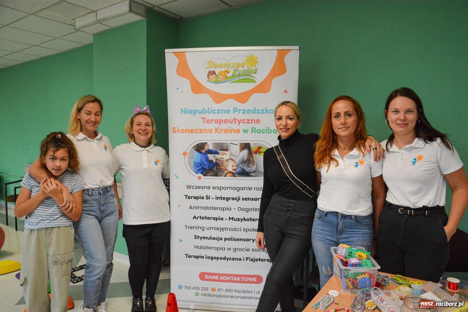 Zdjęcie w galerii na portalu naszraciborz.pl: Tłumy na Dniu Otwartym raciborskiej porodówki wiadomości z regionu