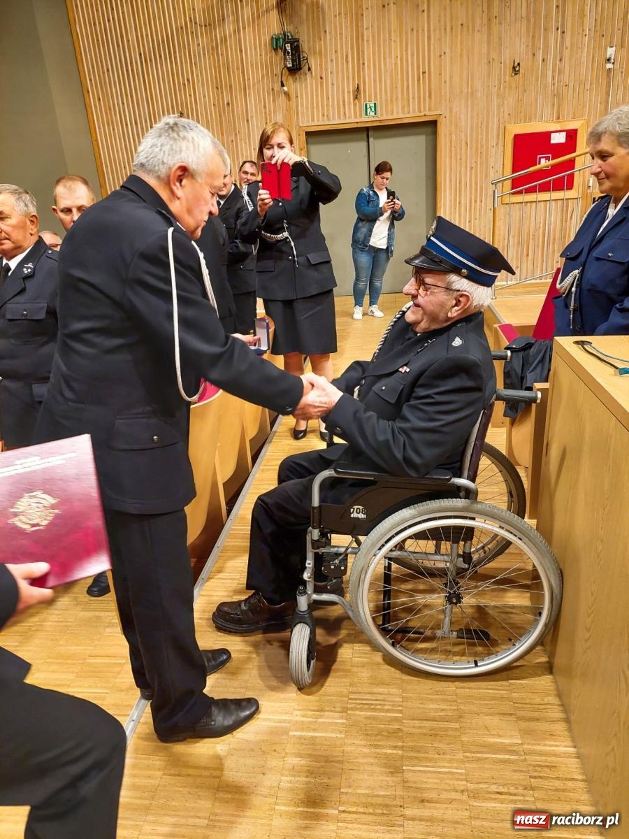 Zdjęcie w galerii na portalu naszraciborz.pl: 120-lecie Ochotniczej Straży Pożarnej w Kuźni Raciborskiej wiadomości z regionu