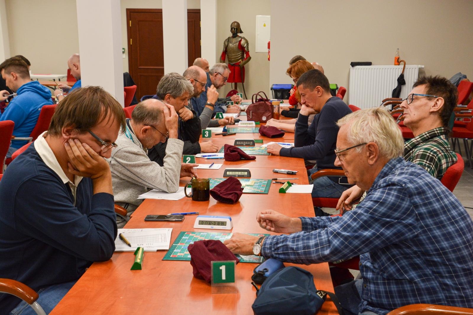 Zdjęcie w galerii na portalu naszraciborz.pl: Na zamku trwają XV Ogólnopolskie Mistrzostwa Raciborza w Scrabble wiadomości z regionu