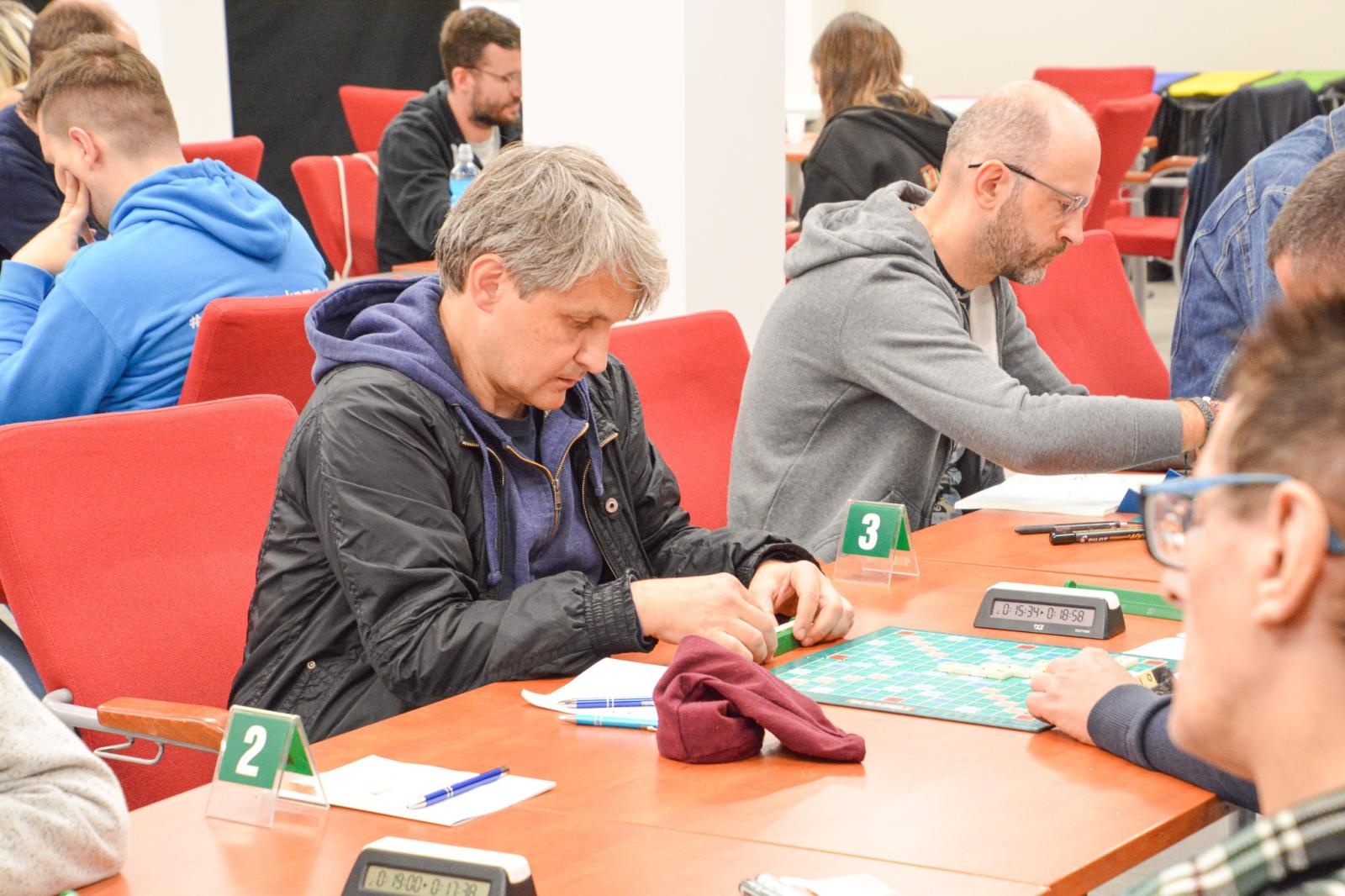 Zdjęcie w galerii na portalu naszraciborz.pl: Na zamku trwają XV Ogólnopolskie Mistrzostwa Raciborza w Scrabble wiadomości z regionu