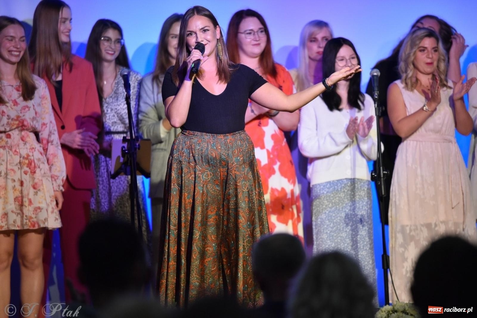 Zdjęcie w galerii na portalu naszraciborz.pl: 30-lecie zespołu Miraż w Zamku Piastowskim: Muzyczne święto w Raciborzu wiadomości z regionu