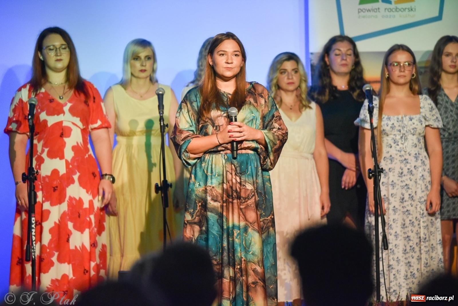 Zdjęcie w galerii na portalu naszraciborz.pl: 30-lecie zespołu Miraż w Zamku Piastowskim: Muzyczne święto w Raciborzu wiadomości z regionu