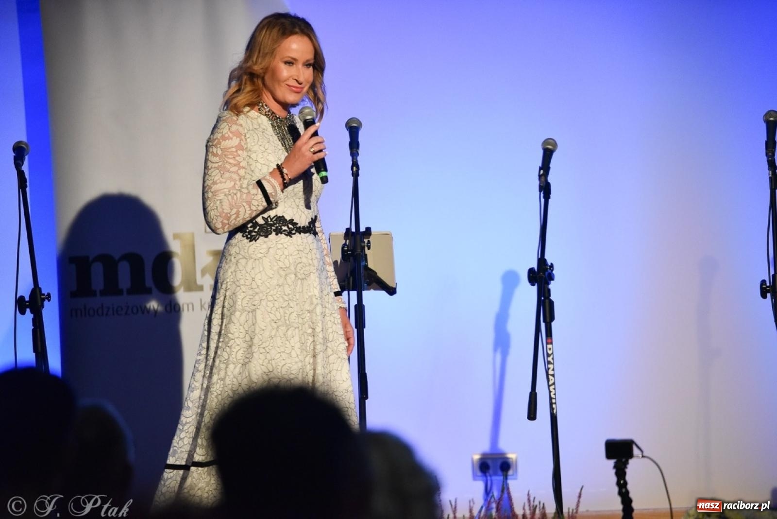 Zdjęcie w galerii na portalu naszraciborz.pl: 30-lecie zespołu Miraż w Zamku Piastowskim: Muzyczne święto w Raciborzu wiadomości z regionu