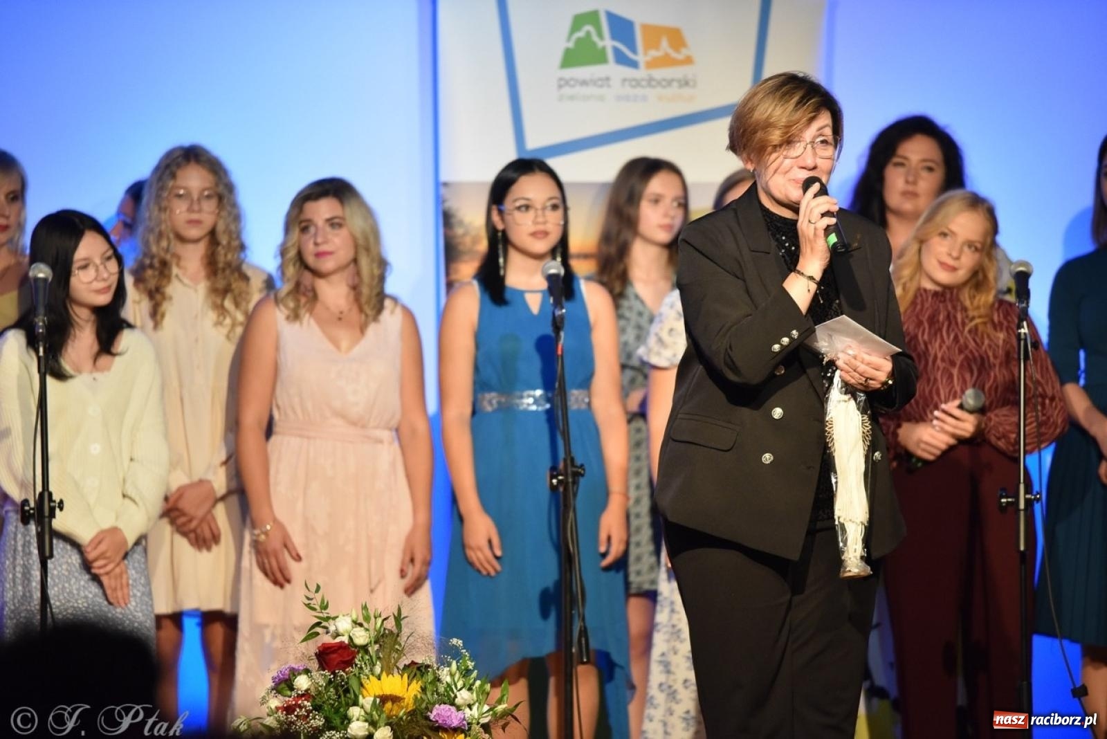 Zdjęcie w galerii na portalu naszraciborz.pl: 30-lecie zespołu Miraż w Zamku Piastowskim: Muzyczne święto w Raciborzu wiadomości z regionu