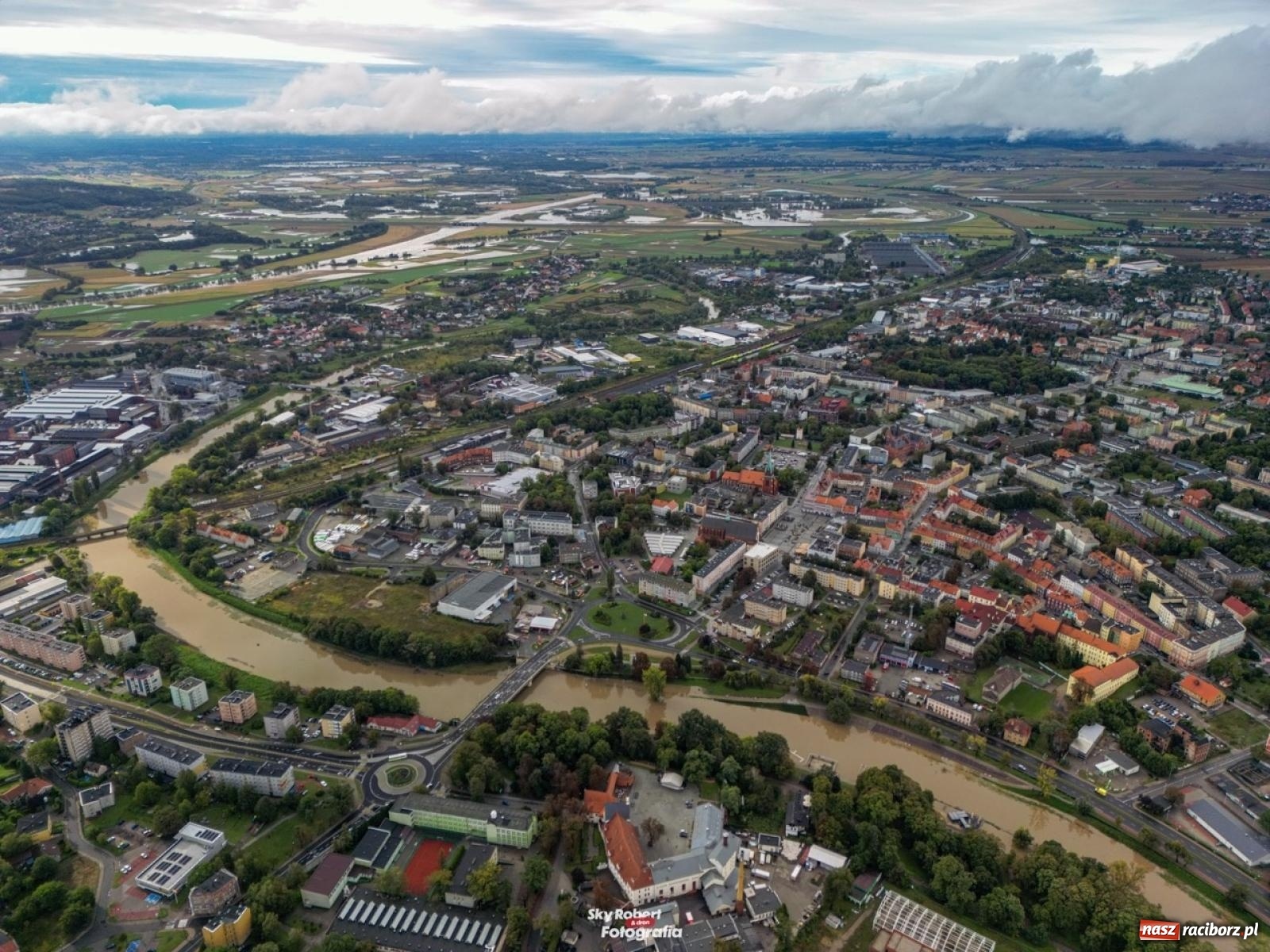Zdjęcie w galerii na portalu naszraciborz.pl: Niż Borys ominął Racibórz bez poważnych strat [FOTO i WIDEO] wiadomości z regionu