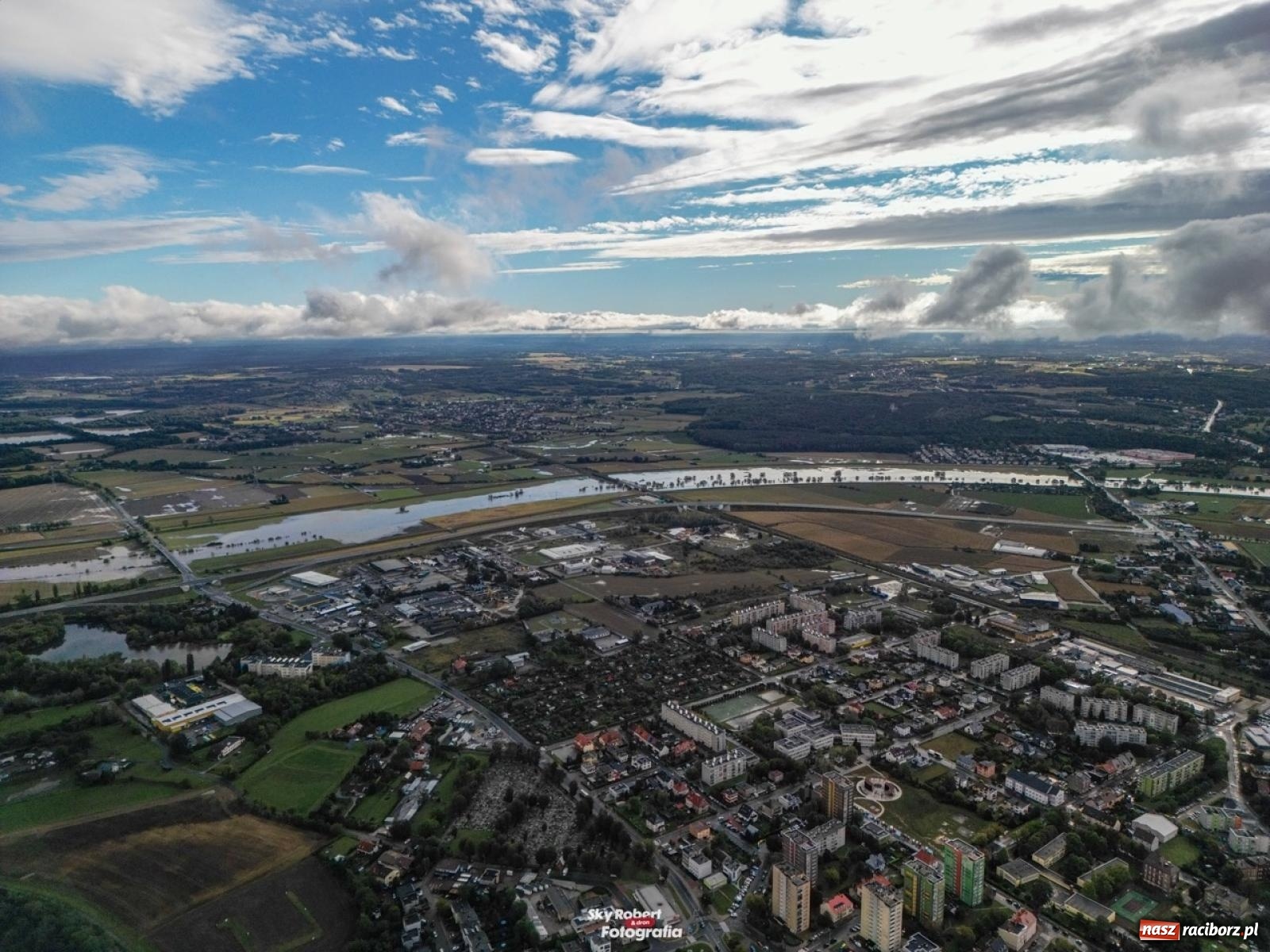 Zdjęcie w galerii na portalu naszraciborz.pl: Niż Borys ominął Racibórz bez poważnych strat [FOTO i WIDEO] wiadomości z regionu