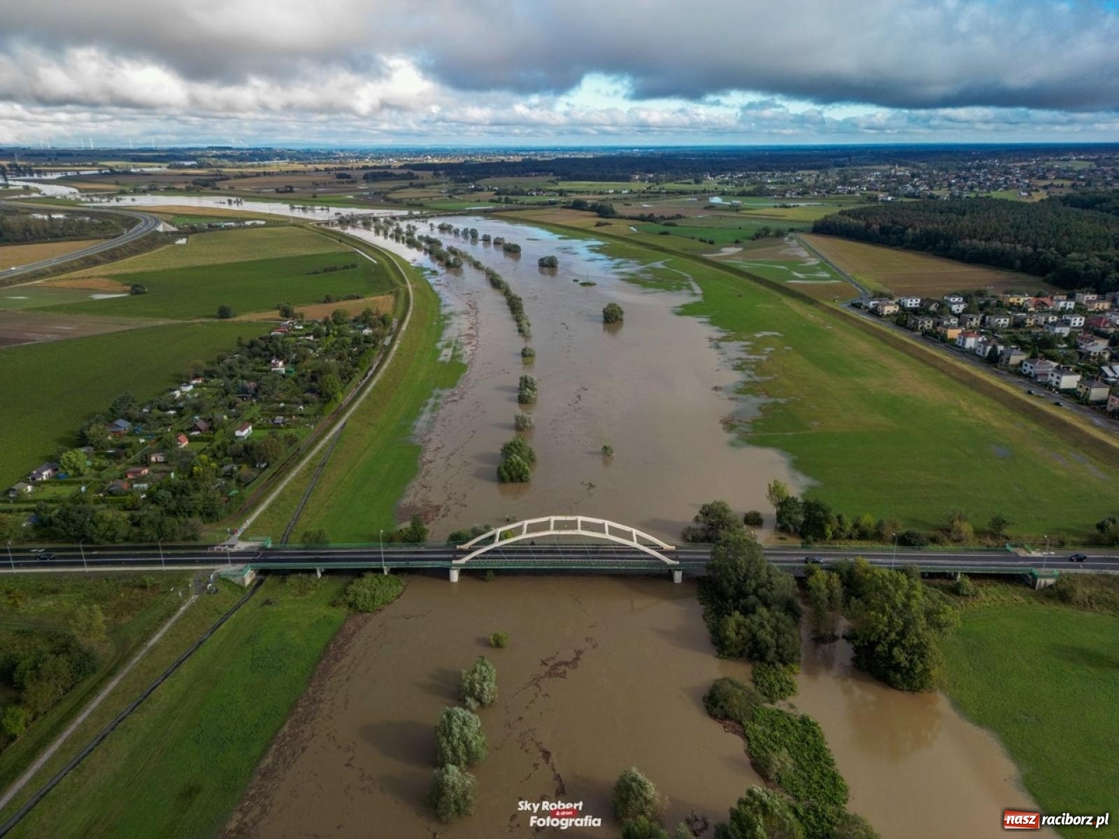 Zdjęcie w galerii na portalu naszraciborz.pl: Niż Borys ominął Racibórz bez poważnych strat [FOTO i WIDEO] wiadomości z regionu