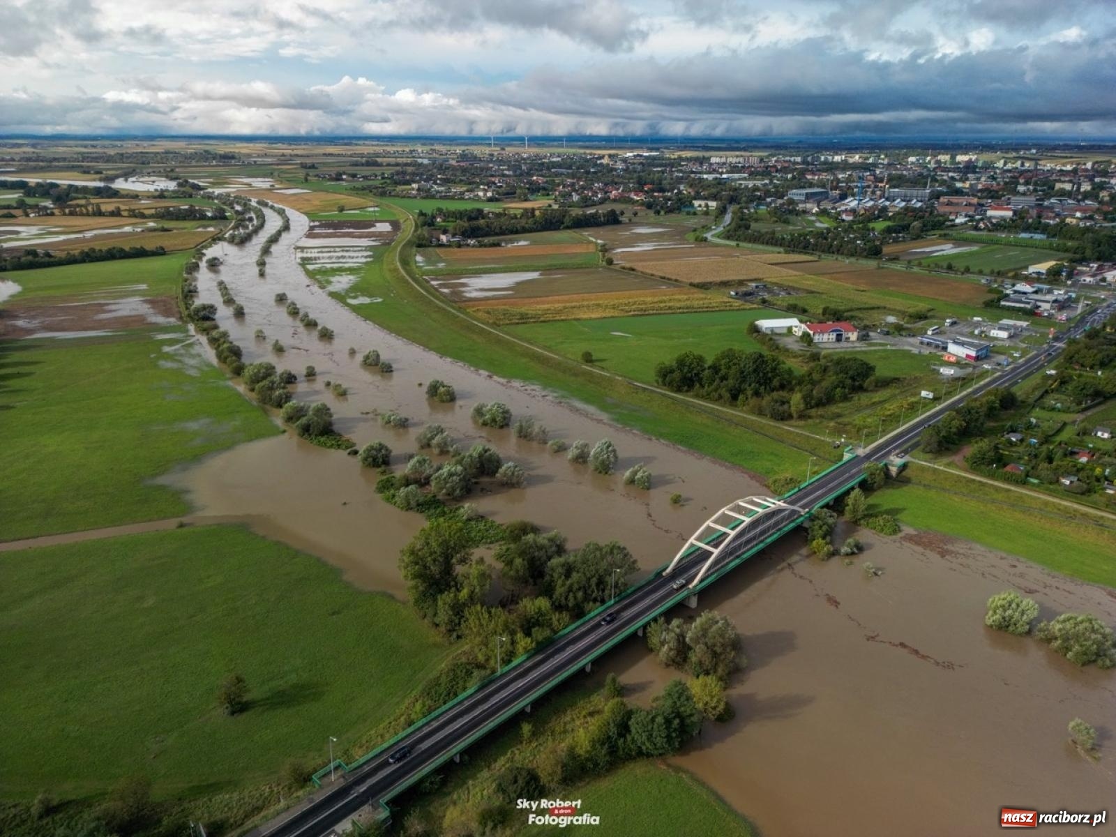 Zdjęcie w galerii na portalu naszraciborz.pl: Niż Borys ominął Racibórz bez poważnych strat [FOTO i WIDEO] wiadomości z regionu