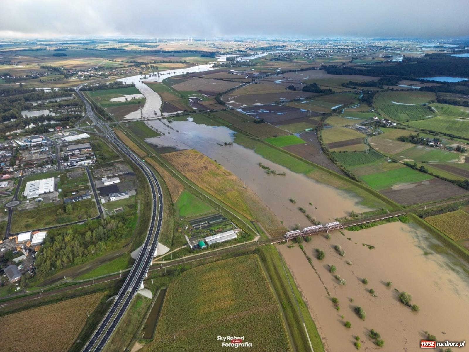 Zdjęcie w galerii na portalu naszraciborz.pl: Niż Borys ominął Racibórz bez poważnych strat [FOTO i WIDEO] wiadomości z regionu