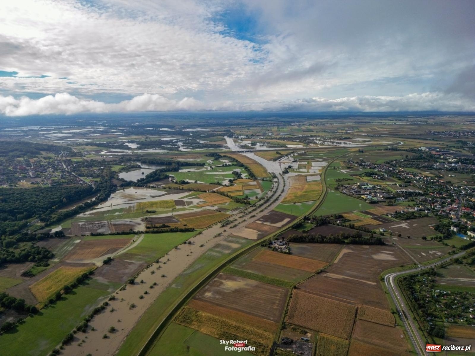 Zdjęcie w galerii na portalu naszraciborz.pl: Niż Borys ominął Racibórz bez poważnych strat [FOTO i WIDEO] wiadomości z regionu