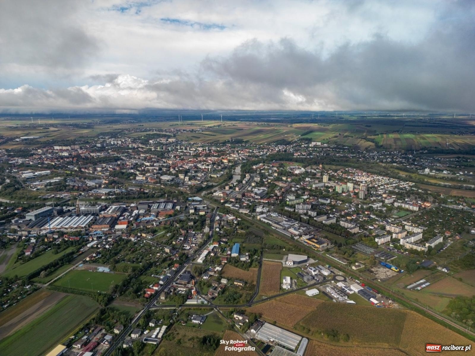 Zdjęcie w galerii na portalu naszraciborz.pl: Niż Borys ominął Racibórz bez poważnych strat [FOTO i WIDEO] wiadomości z regionu