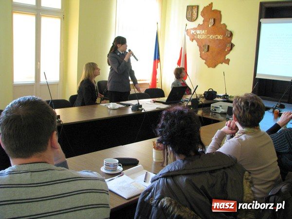 Zdjęcie w galerii na portalu naszraciborz.pl: Szkolenie na temat dopalaczy wiadomości z regionu