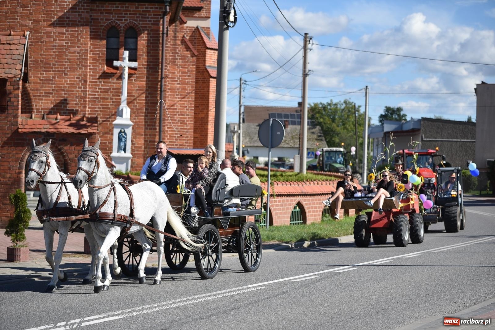 Zdjęcie w galerii na portalu naszraciborz.pl: Dożynki w Pawłowie [FOTO i WIDEO] wiadomości z regionu