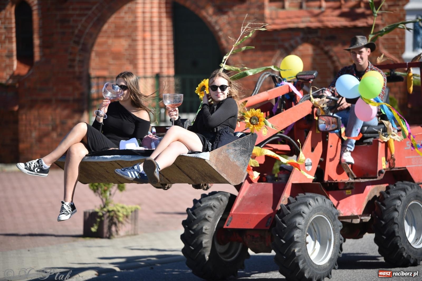 Zdjęcie w galerii na portalu naszraciborz.pl: Dożynki w Pawłowie [FOTO i WIDEO] wiadomości z regionu