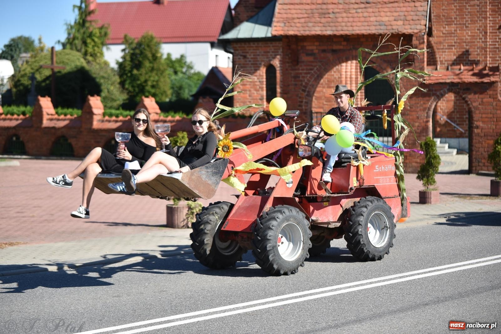 Zdjęcie w galerii na portalu naszraciborz.pl: Dożynki w Pawłowie [FOTO i WIDEO] wiadomości z regionu