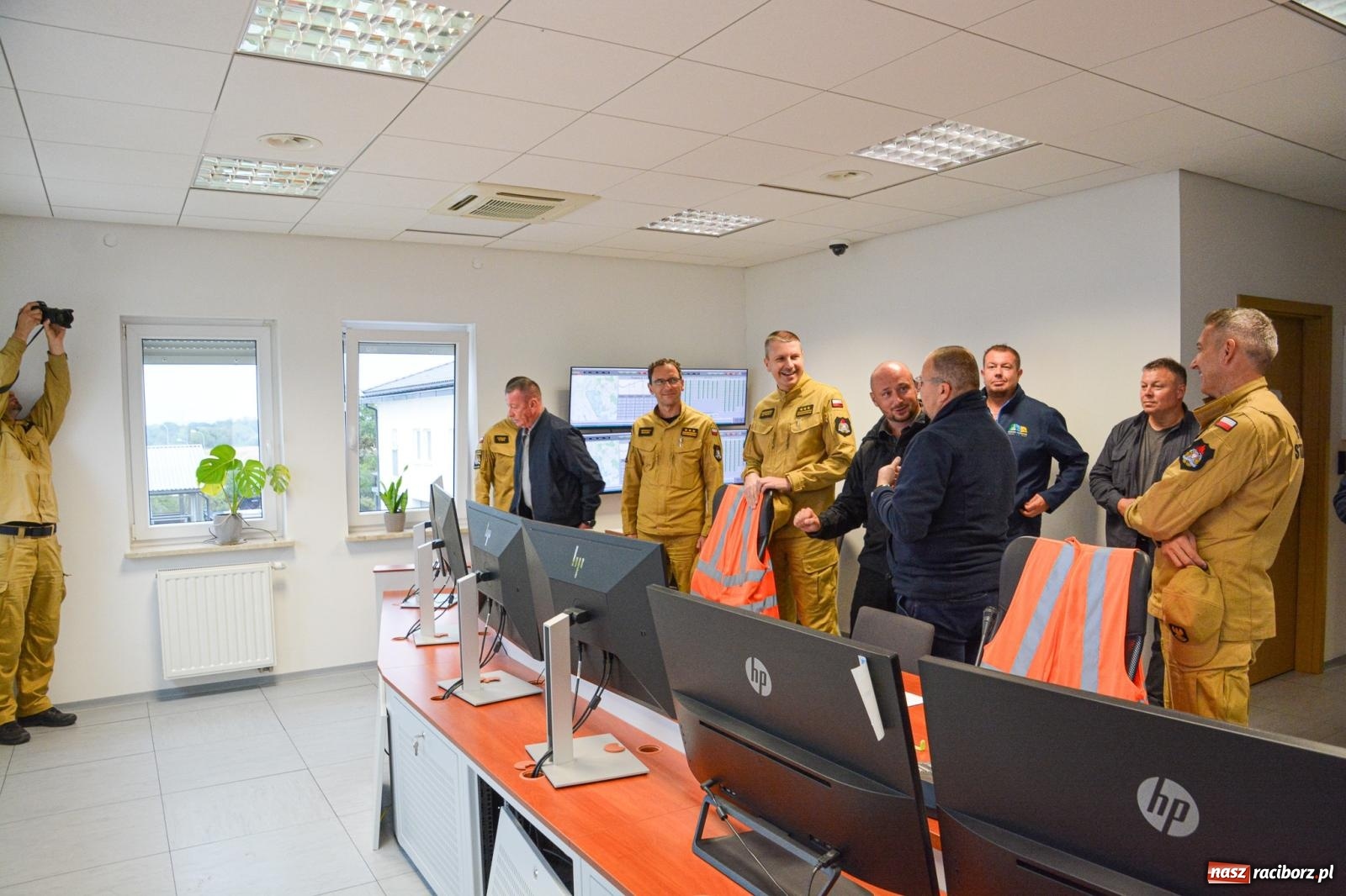 Zdjęcie w galerii na portalu naszraciborz.pl: Szef Biura Bezpieczeństwa Narodowego Kancelarii Prezydenta RP wizytował zbiornik Racibórz wiadomości z regionu