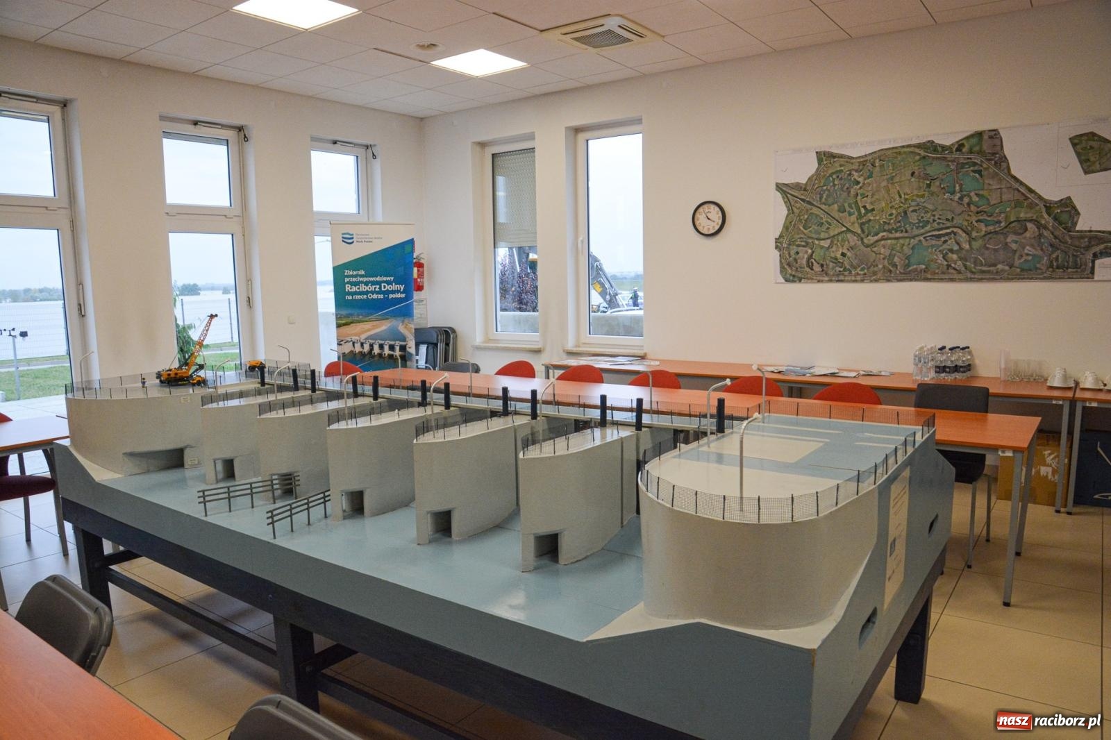 Zdjęcie w galerii na portalu naszraciborz.pl: Szef Biura Bezpieczeństwa Narodowego Kancelarii Prezydenta RP wizytował zbiornik Racibórz wiadomości z regionu