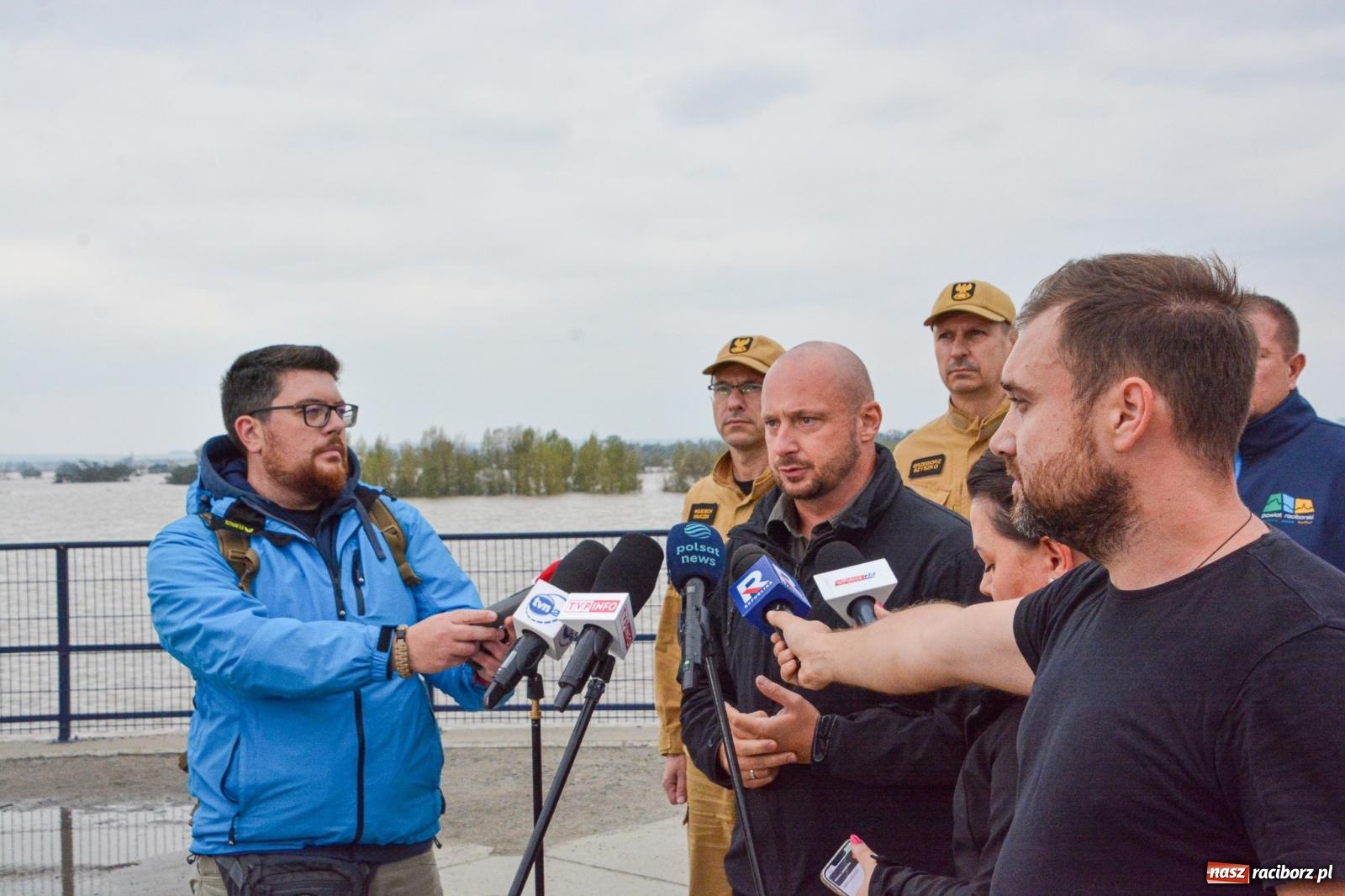 Zdjęcie w galerii na portalu naszraciborz.pl: Szef Biura Bezpieczeństwa Narodowego Kancelarii Prezydenta RP wizytował zbiornik Racibórz wiadomości z regionu