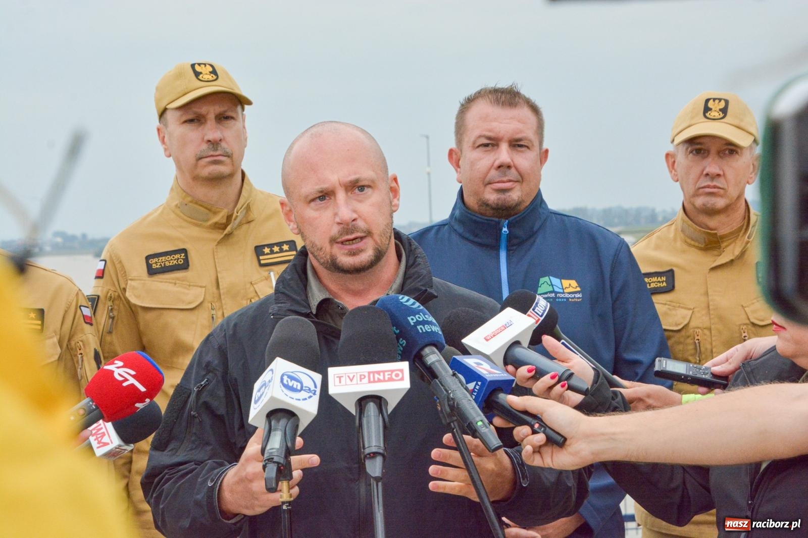 Zdjęcie w galerii na portalu naszraciborz.pl: Szef Biura Bezpieczeństwa Narodowego Kancelarii Prezydenta RP wizytował zbiornik Racibórz wiadomości z regionu