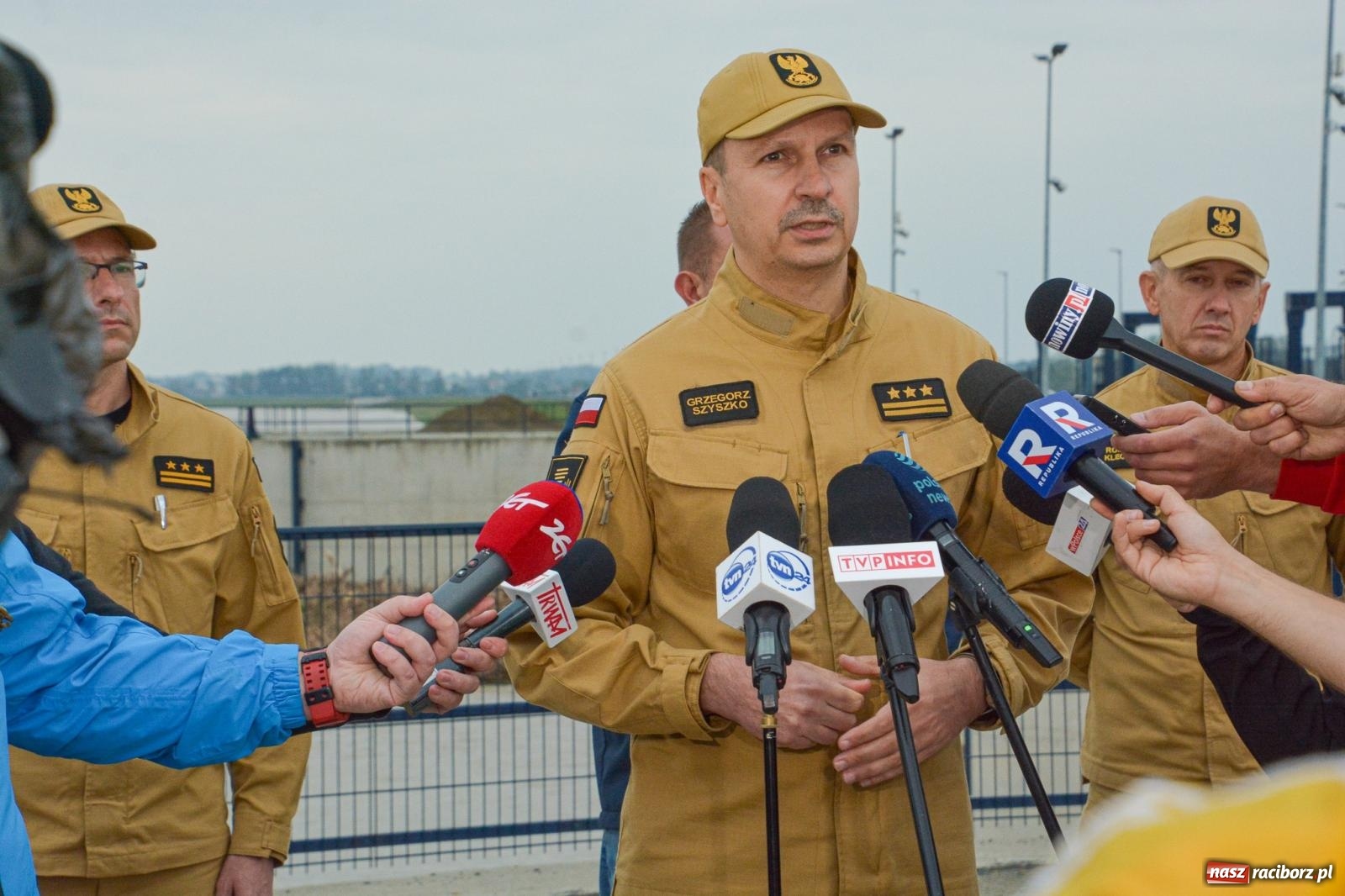 Zdjęcie w galerii na portalu naszraciborz.pl: Szef Biura Bezpieczeństwa Narodowego Kancelarii Prezydenta RP wizytował zbiornik Racibórz wiadomości z regionu