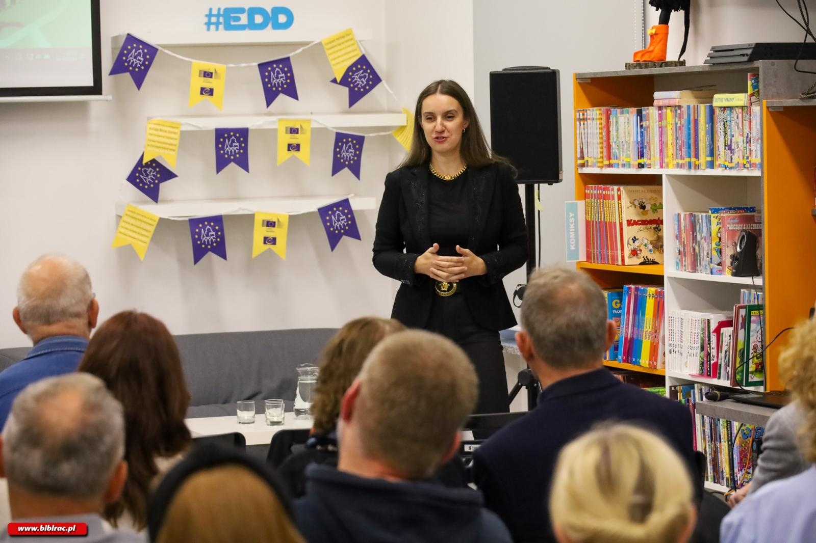 Zdjęcie w galerii na portalu naszraciborz.pl: Europejskie Dni Dziedzictwa. W bibliotece o historii Śląska z humorem wiadomości z regionu