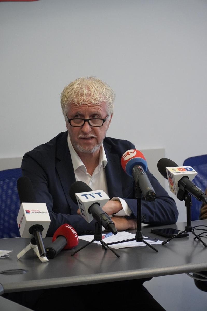 Zdjęcie w galerii na portalu naszraciborz.pl: Prezydent przedstawił aktualną sytuacje w Raciborzu w związku z ostatnimi opadami deszczu wiadomości z regionu