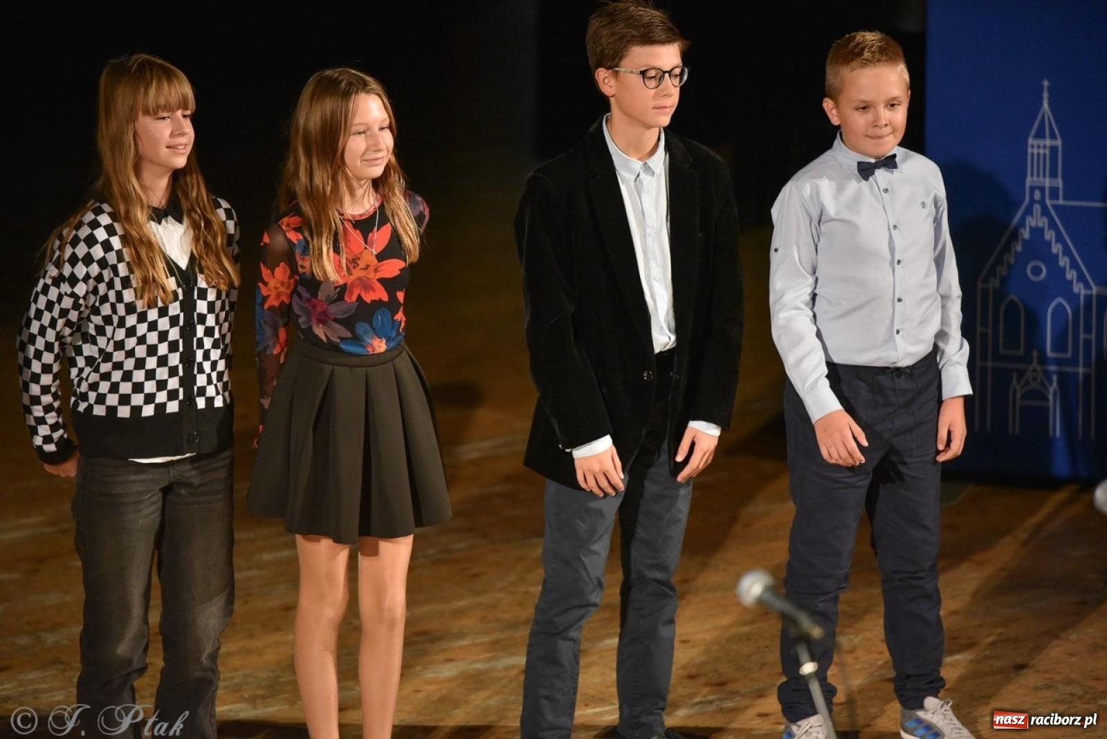 Zdjęcie w galerii na portalu naszraciborz.pl: Ponad dwustu uhonorowanych. Wręczono raciborskie stypendia za wyniki w nauce [FOTO] wiadomości z regionu