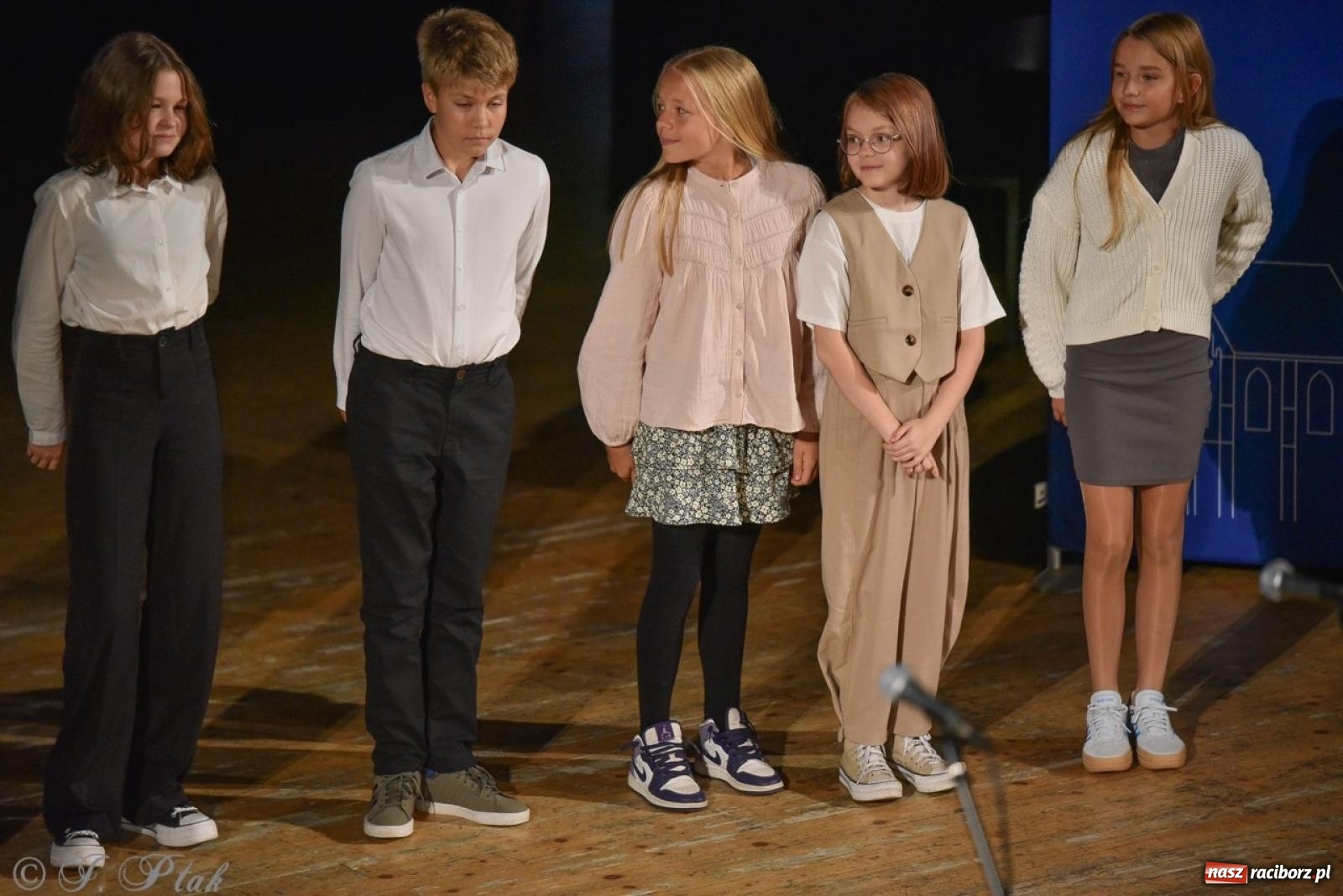 Zdjęcie w galerii na portalu naszraciborz.pl: Ponad dwustu uhonorowanych. Wręczono raciborskie stypendia za wyniki w nauce [FOTO] wiadomości z regionu