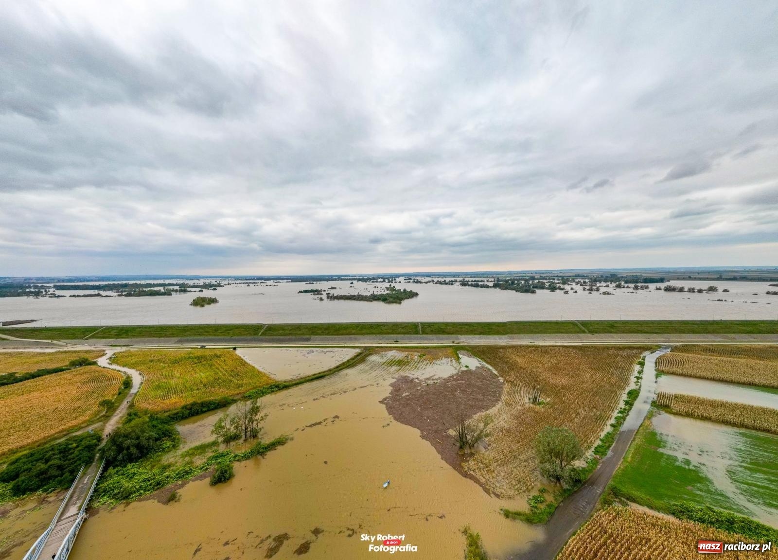 Zdjęcie w galerii na portalu naszraciborz.pl: Im więcej wody w zbiorniku, tym większy strach. Co przewidują scenariusze na najbliższe dni? wiadomości z regionu