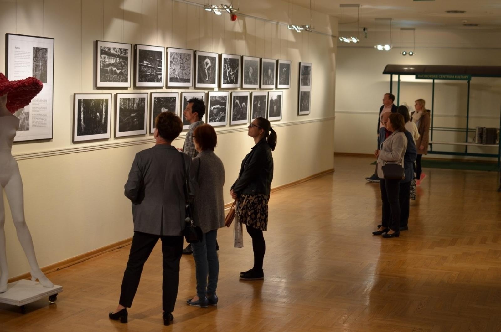 Zdjęcie w galerii na portalu naszraciborz.pl: W PUNKT. Spotkanie z Łukaszem Kałużą wiadomości z regionu
