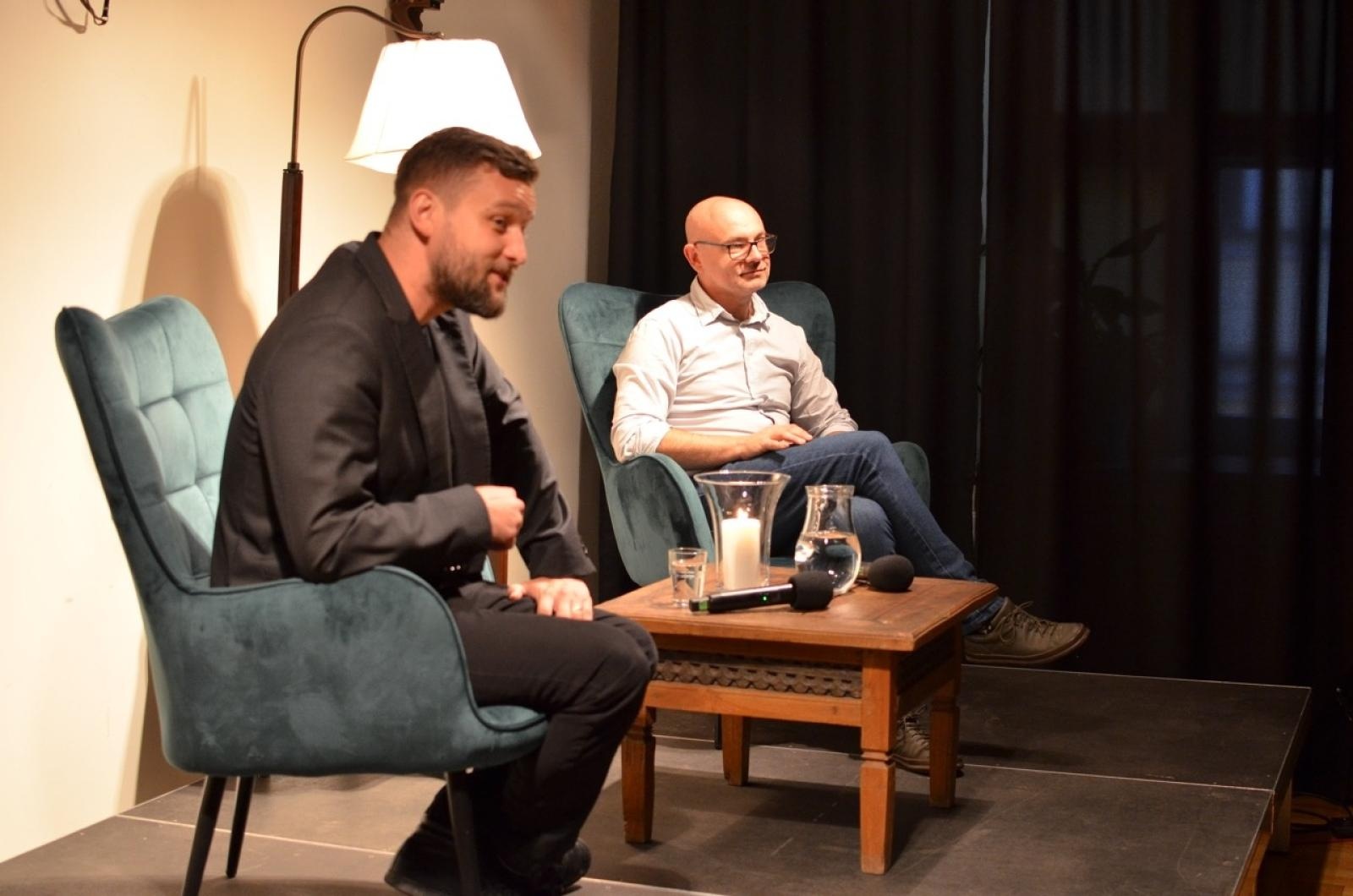 Zdjęcie w galerii na portalu naszraciborz.pl: W PUNKT. Spotkanie z Łukaszem Kałużą wiadomości z regionu