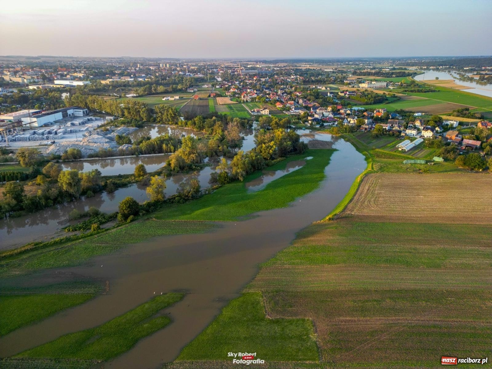 Zdjęcie w galerii na portalu naszraciborz.pl: Prezydent Raciborza obawia się ataku terrorystycznego albo uszkodzenia zapory zbiornika wiadomości z regionu