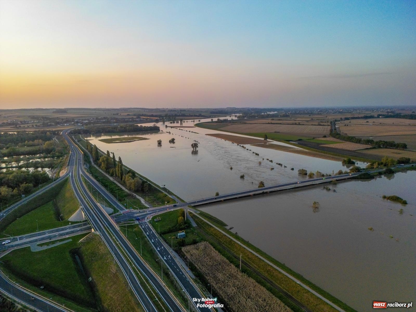 Zdjęcie w galerii na portalu naszraciborz.pl: Prezydent Raciborza obawia się ataku terrorystycznego albo uszkodzenia zapory zbiornika wiadomości z regionu