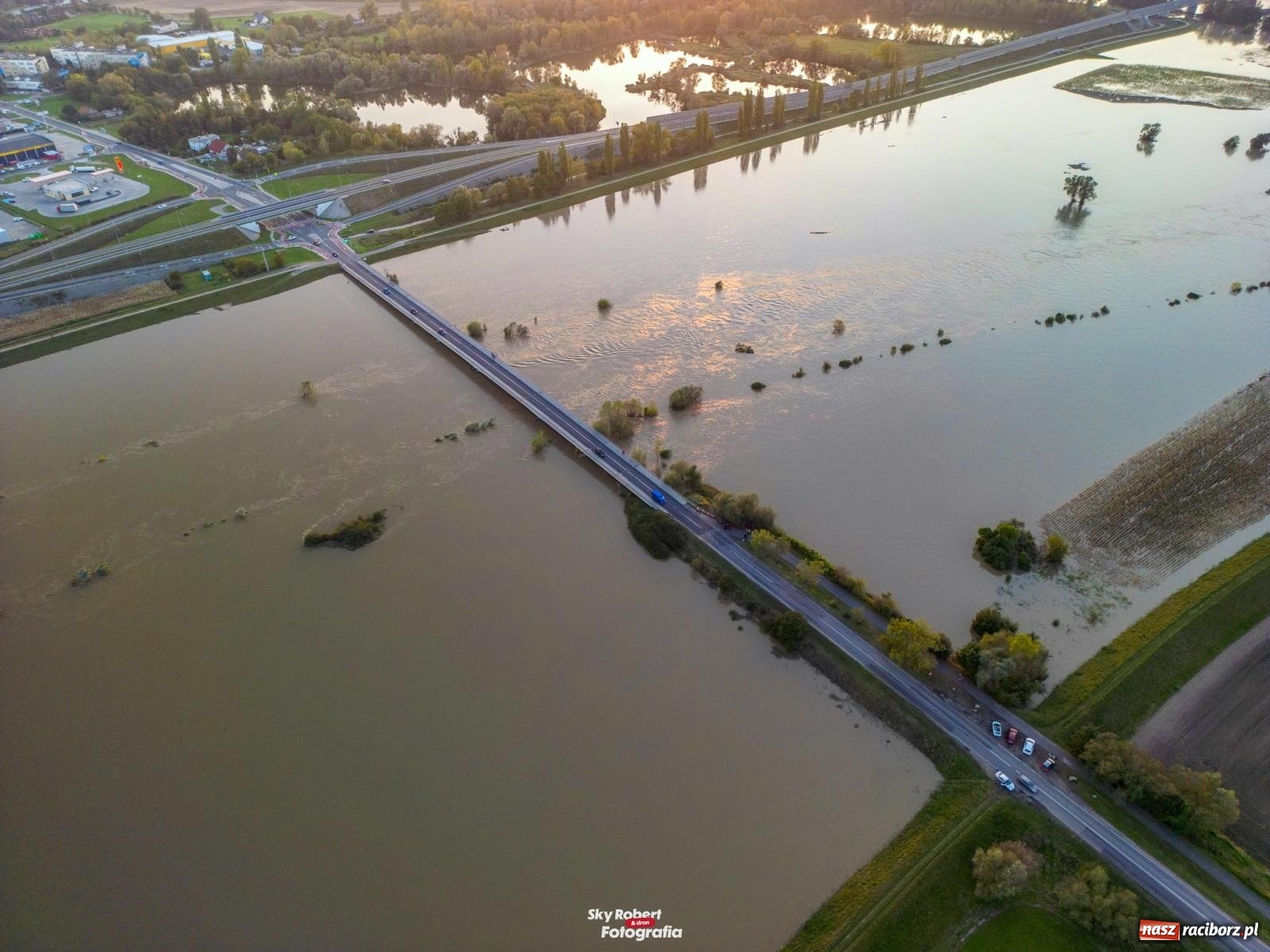 Zdjęcie w galerii na portalu naszraciborz.pl: Prezydent Raciborza obawia się ataku terrorystycznego albo uszkodzenia zapory zbiornika wiadomości z regionu