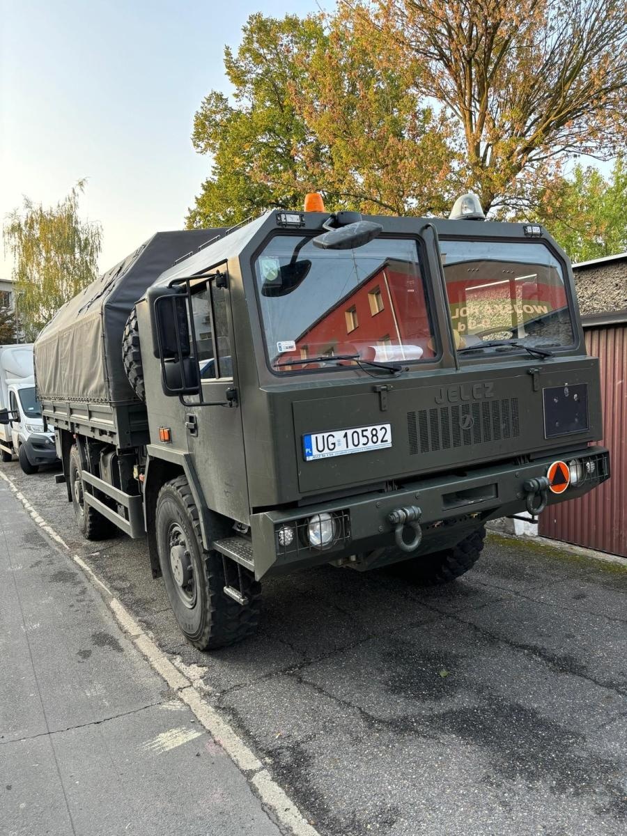 Zdjęcie w galerii na portalu naszraciborz.pl: Nie ma wojny, jest sprzątanie. 300 żołnierzy w Raciborzu [FOTO] wiadomości z regionu